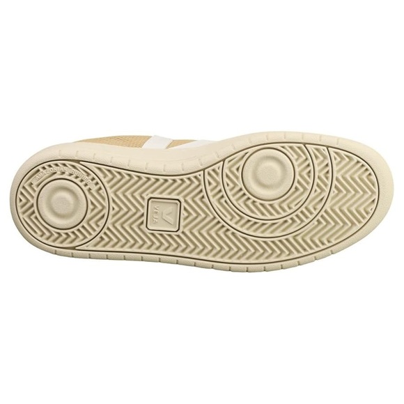 EUC/LIKE NEW VEJA V-12 VEGAN ALVEOMESH IN DUNE WHITE - SIZE 6 - Picture 7 of 16